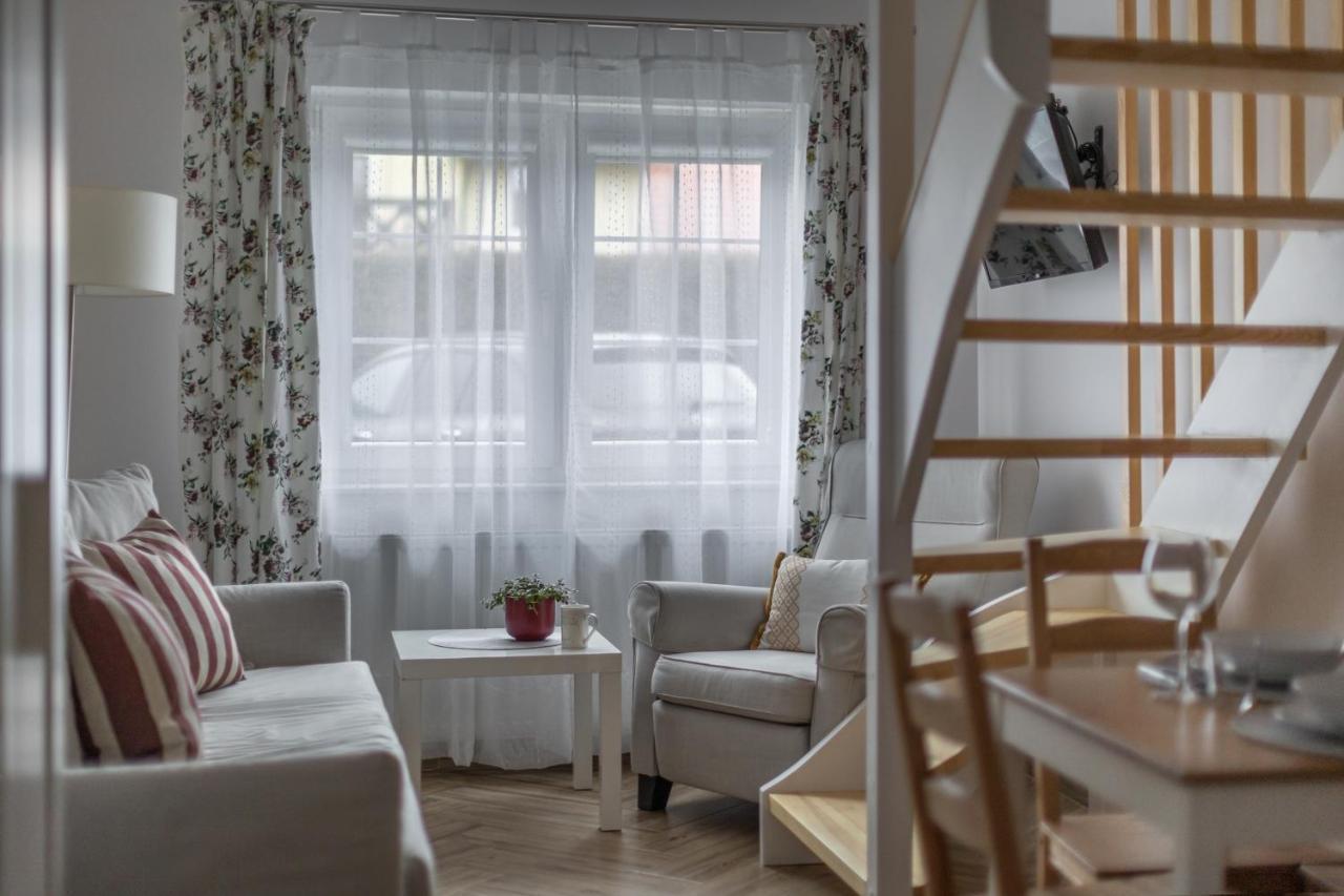 Apartamenty "La Villa" Z Klimatyzacja, Ogrodem, Parkingiem, Blisko Centrum Kudowa Zdroj Exterior photo